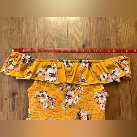 Francesca's Floral Off Shoulder Smocked Romper Juniors Size MEDIUM, Runs Small! - Picture 13 of 14